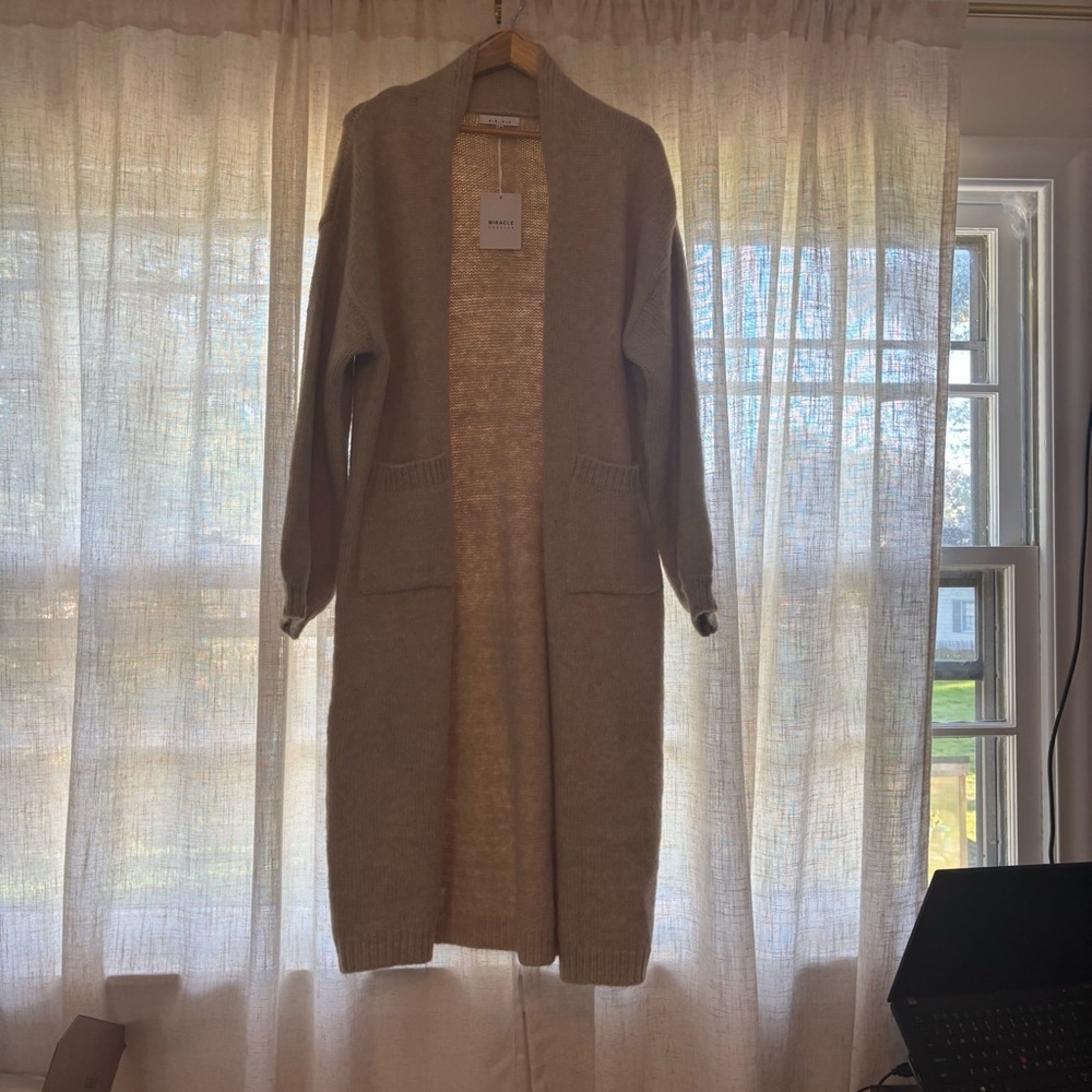 NWT Soft Long Cardigan with Ribbed Trim & Pockets - Beige - Size Small/Medium - Picture 3 of 6
